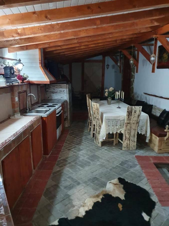 Kashtata S Paraklisa Borovo  Kültér fotó
